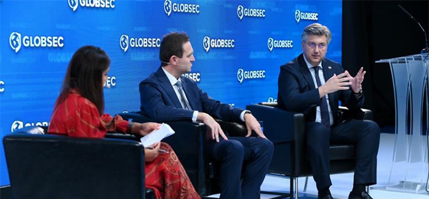 It is crucial to maintain political unity of the West in terms of political, financial and military support for Ukraine